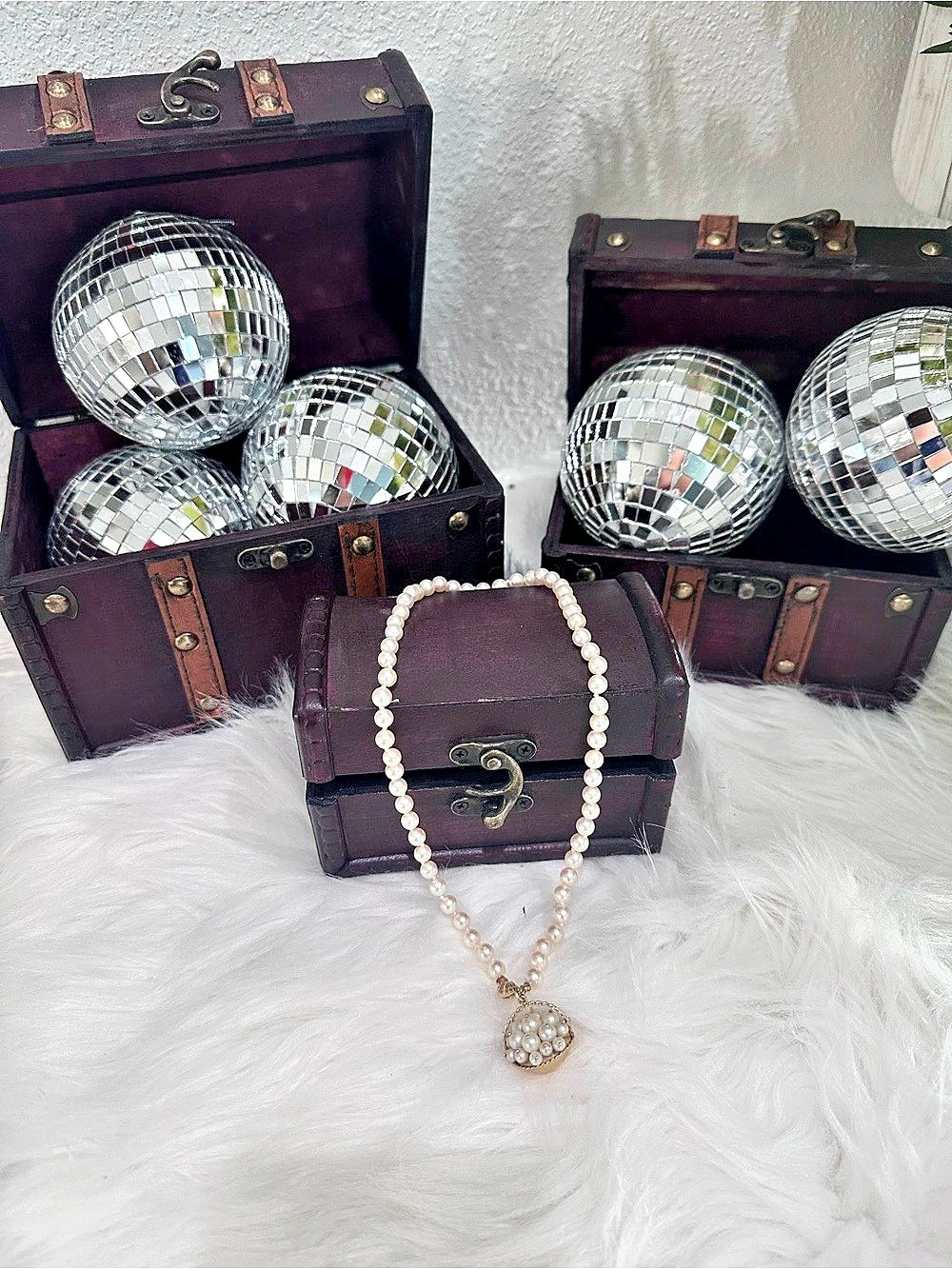 Vintage Pearl Necklace with Pendant 14k Gold